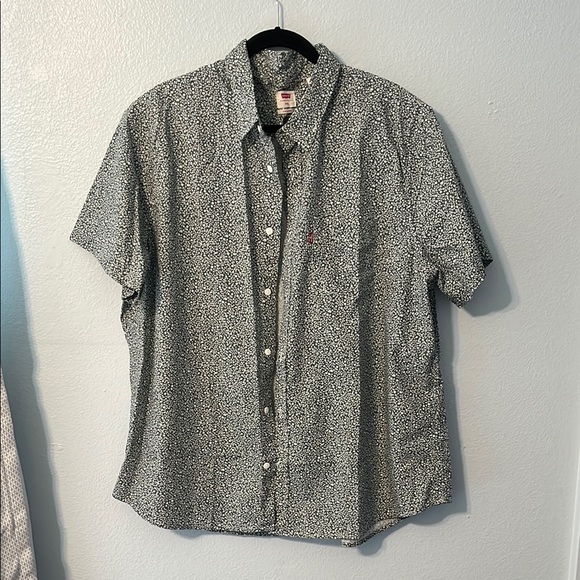 Levi's Other - NWT LEVI'S | Green and White Floral Print Button Up Shirt